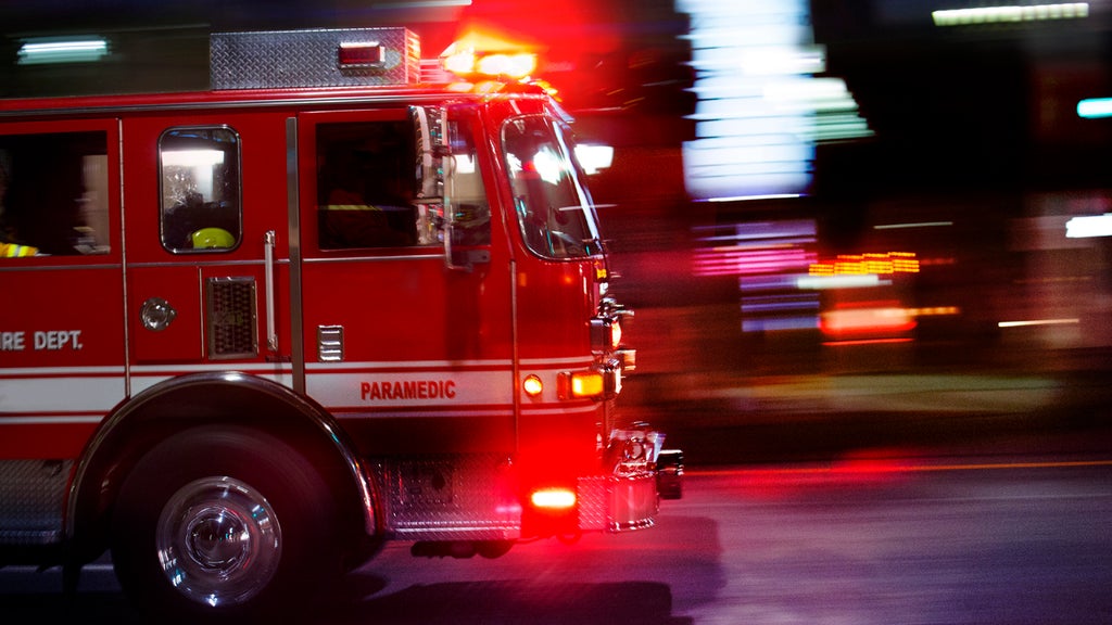 Crews battle structure fire in Victoria neighborhood, city officials say — WCCO / CBS Minnesota, Safety Harbor Community news