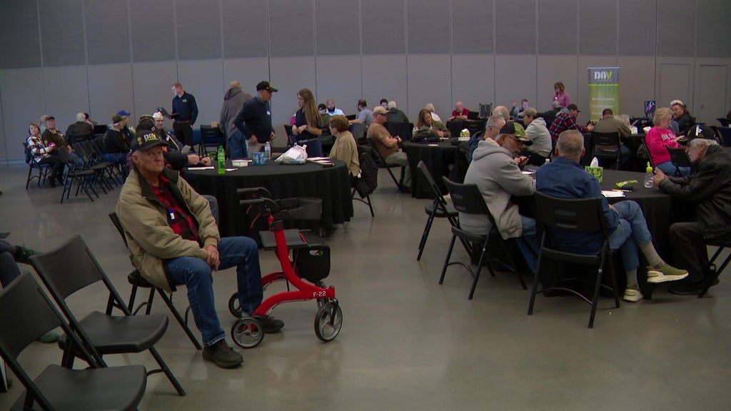 Minnesota veterans receiving claims assistance, health exams at clinic — WCCO / CBS Minnesota, Safety Harbor Arts news