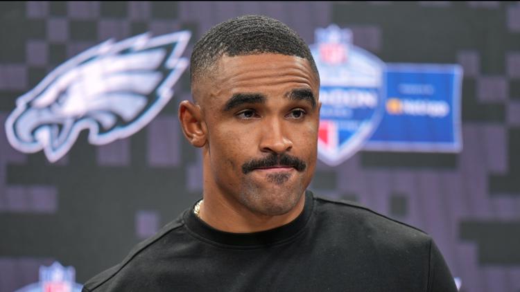 Eagles QB Jalen Hurts sidelined indefinitely with blood clots that could cost him the season — WTSP Sports Tampa Bay, Safety Harbor Sports news