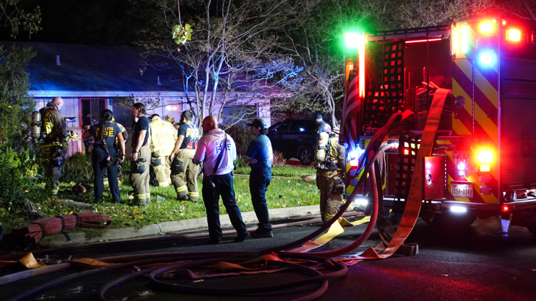 AFD investigating house fire involving 2 homes Friday morning in North Austin — KVUE (Austin), Safety Harbor Community news