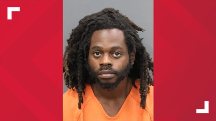 Ruskin man arrested after robbery near food pantry: deputies — Safety Harbor Community news