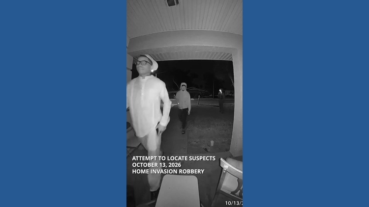 Bradenton police searching for 2 suspects in home-invasion robbery — WTSP 10 Tampa Bay