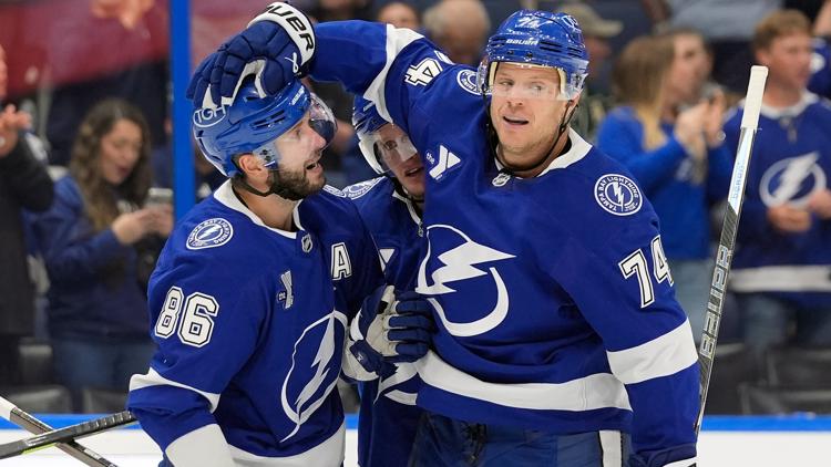 Carlson scores twice to help the Lightning beat the Wild 3-2 — WTSP Sports Tampa Bay, Safety Harbor Sports news