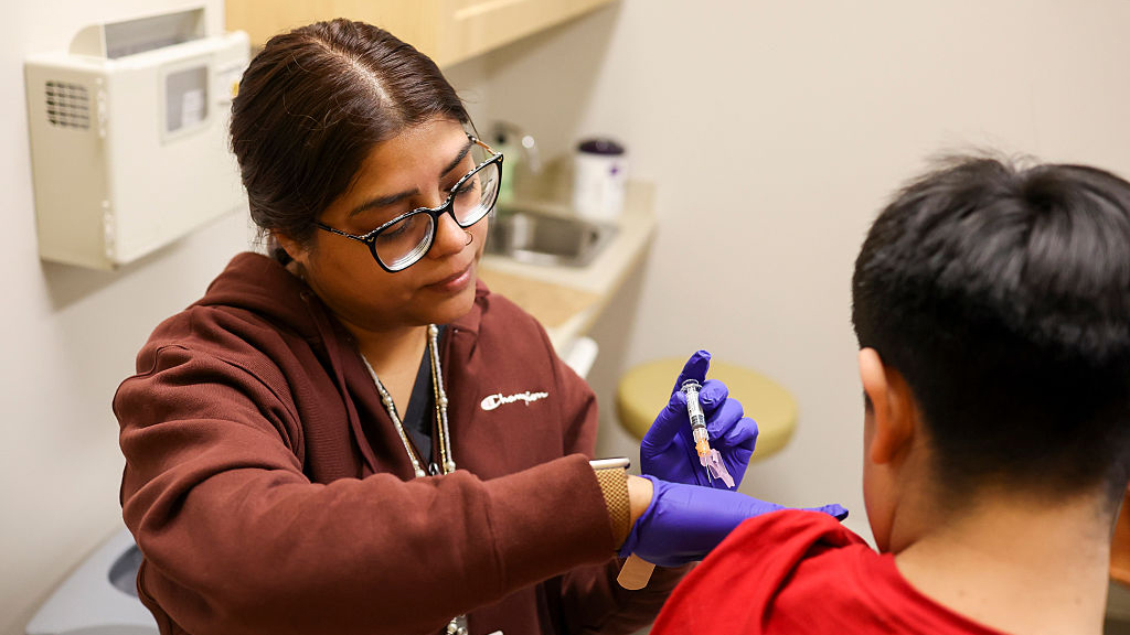 Doctors urge flu shots, as new strain raises concerns for younger people — FOX 13 Tampa Bay News, Safety Harbor Health news